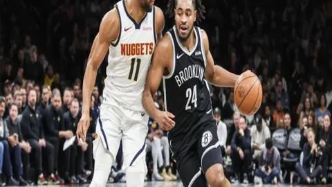 阿尔瓦雷斯在西甲开记录8场领跑，紧逼莱万纪录。